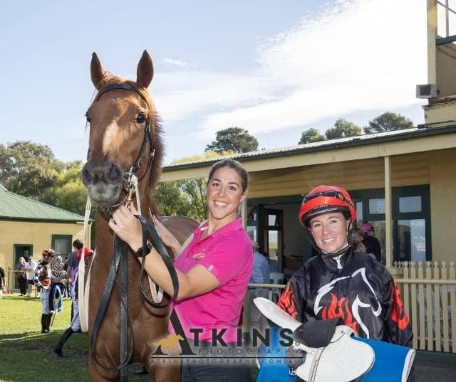 Sav & Noodles Easter Double At Oakbank